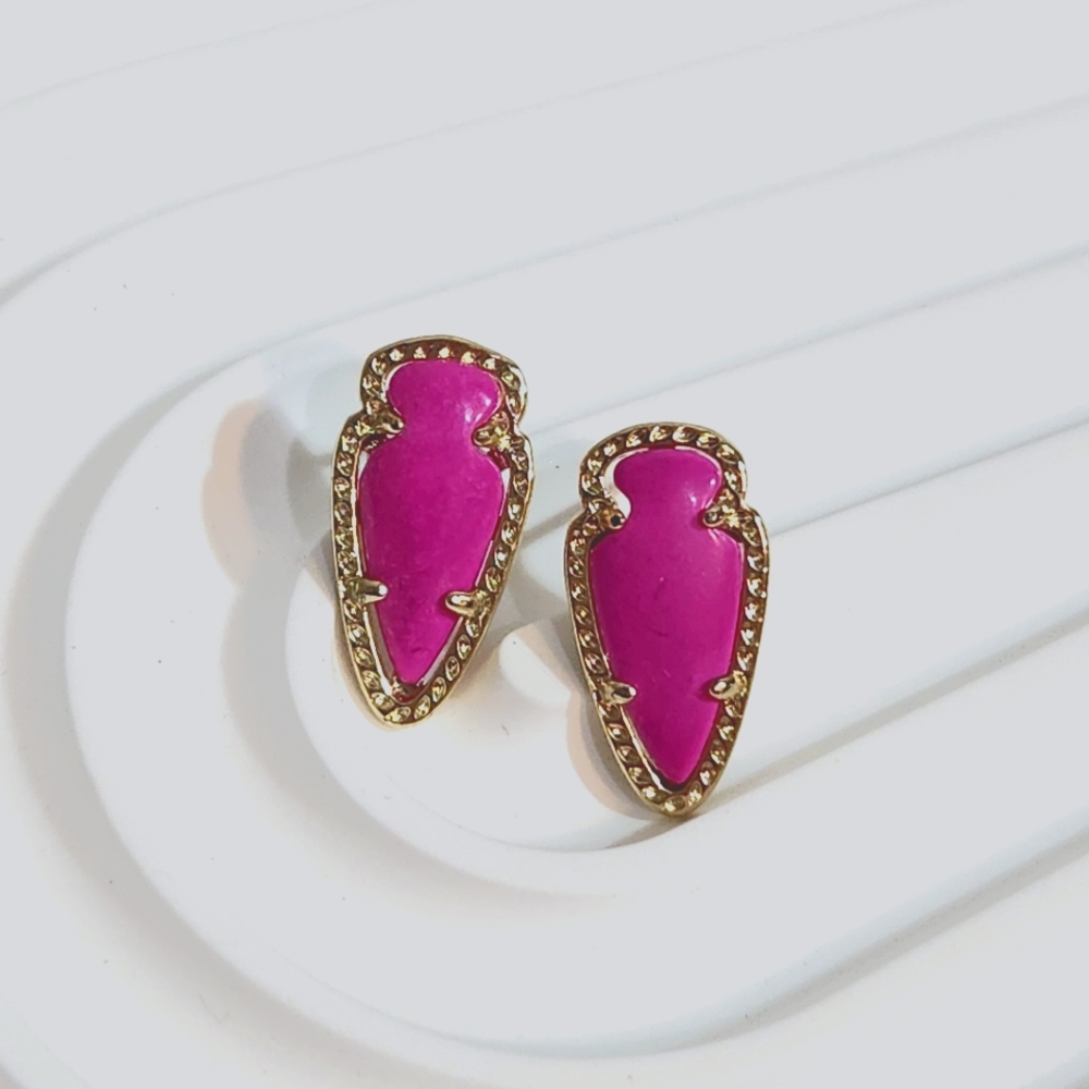 Kendra Scott Hot Pink Magenta Skylette Arrowhead Stud Earrings RARE